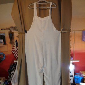 White lightweight jumper